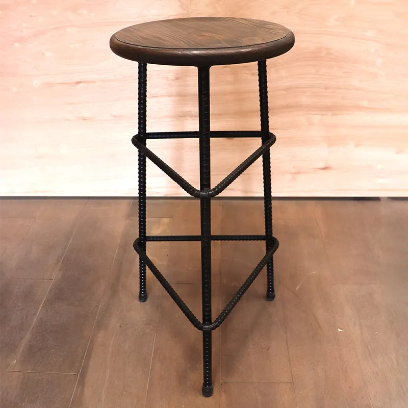 三本脚カウンタースツール [大]