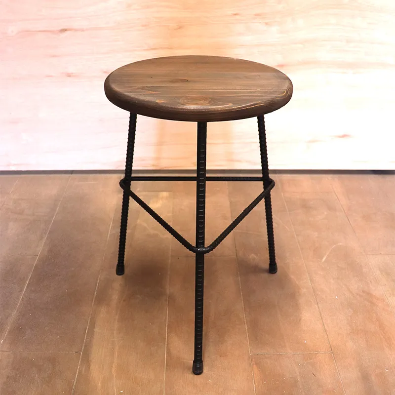 三本脚カウンタースツール [小]